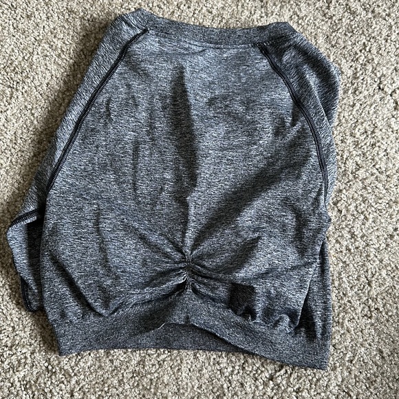 Crop top - Picture 3 of 3